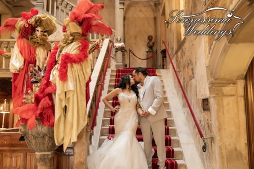 Eheversprechen beim Karneval in Venedig erneuern,romantische Hochzeit in Venedig, Hochzeit in Venedig in historischen Kostümen