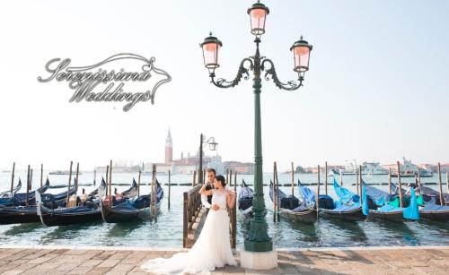 Bride-and-Groom-in-St.-Marks-Square