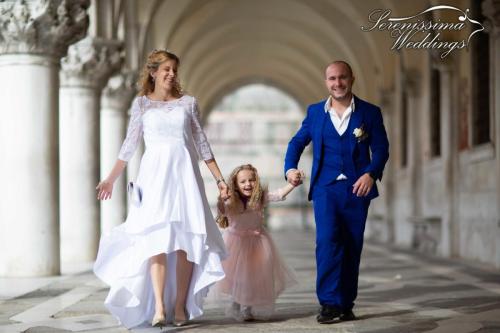 Symbolic-Wedding-in-Venice